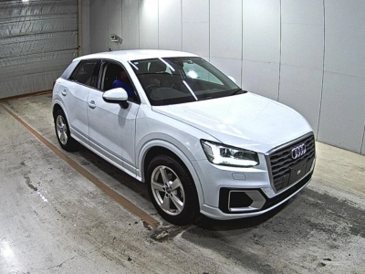 AUDI Q2