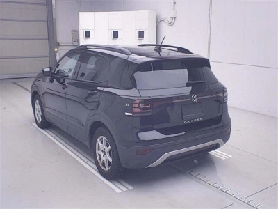 VOLKSWAGEN T-CROSS