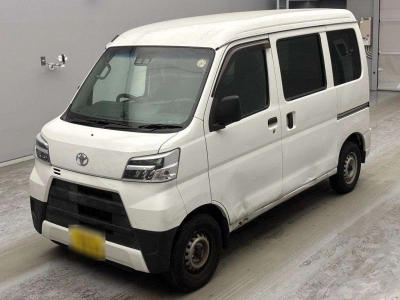 TOYOTA PIXIS VAN