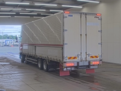 ISUZU GIGA