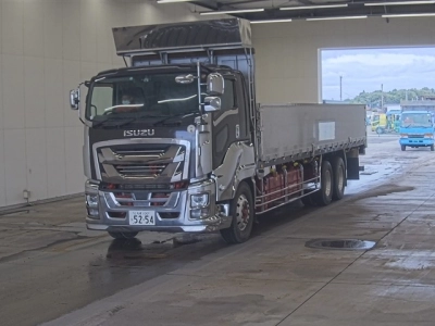 ISUZU GIGA