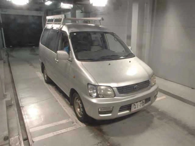 TOYOTA LITE ACE NOAH