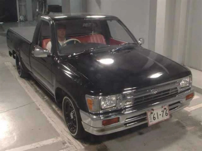 TOYOTA HILUX PICK UP