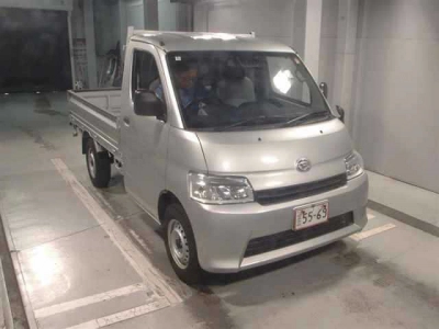 DAIHATSU GRAN MAX