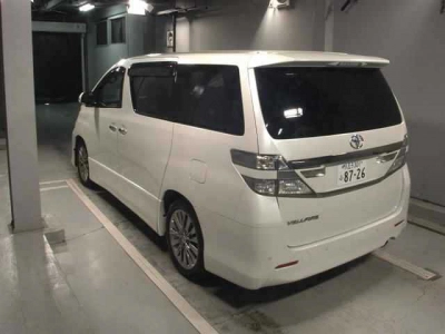 TOYOTA VELLFIRE