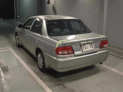 TOYOTA CARINA