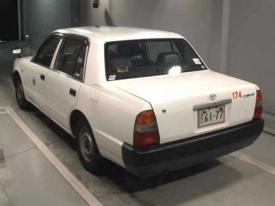 TOYOTA CROWN COMFORT