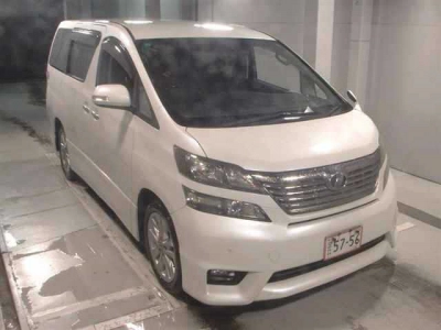 TOYOTA VELLFIRE