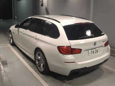 BMW 5 SERIES