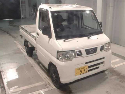 NISSAN CLIPPER