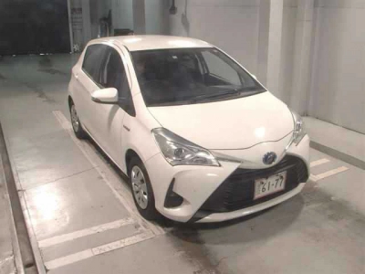 TOYOTA VITZ