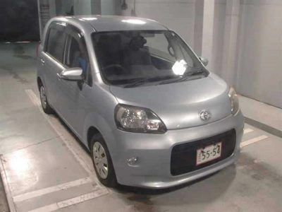 TOYOTA PORTE