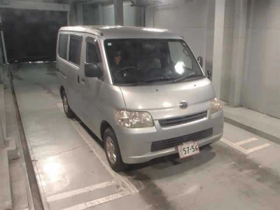TOYOTA TOWN ACE VAN
