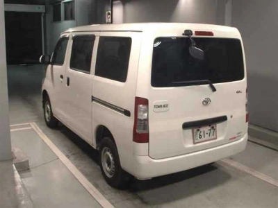 TOYOTA TOWN ACE VAN
