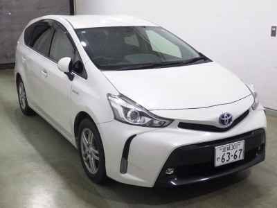 TOYOTA PRIUS ALPHA