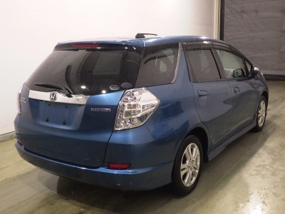 HONDA FIT SHUTTLE