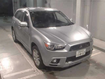 MITSUBISHI RVR