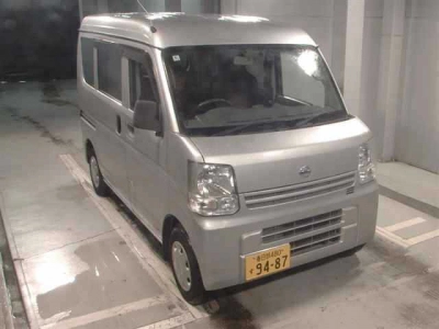 NISSAN NV100 CLIPPER