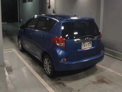 SUBARU TREZIA