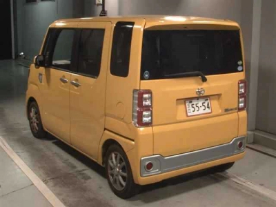 DAIHATSU WAKE