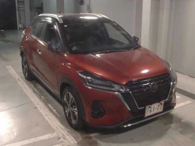 NISSAN KICKS