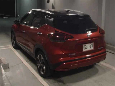 NISSAN KICKS