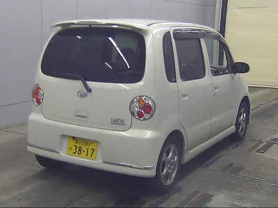 DAIHATSU MOVE LATTE
