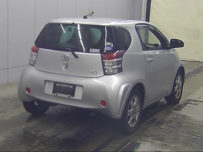 TOYOTA IQ