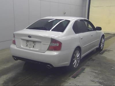 SUBARU LEGACY B4