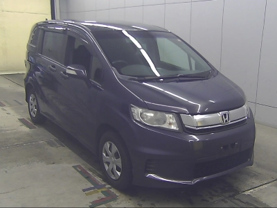 HONDA FREED SPIKE