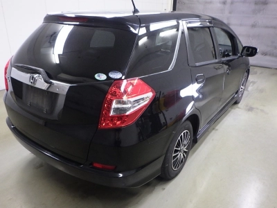 HONDA FIT SHUTTLE