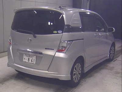 HONDA FREED SPIKE