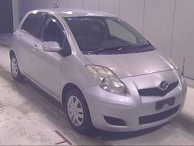 TOYOTA VITZ