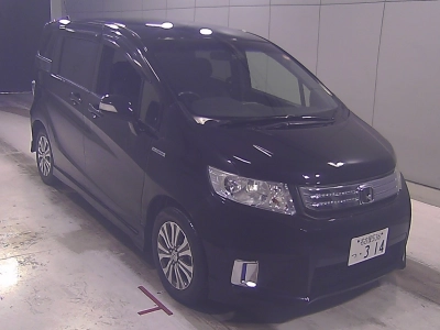 HONDA FREED SPIKE