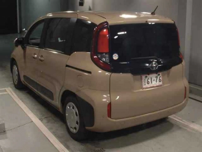 TOYOTA SIENTA