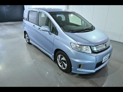 HONDA FREED SPIKE