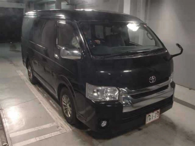 TOYOTA HIACE WAGON