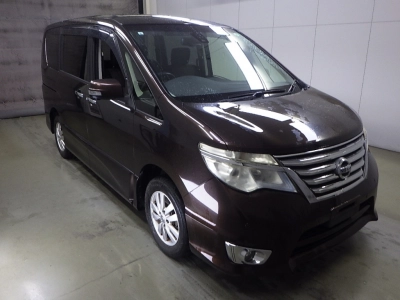 NISSAN SERENA