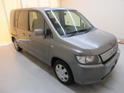 HONDA MOBILIO SPIKE