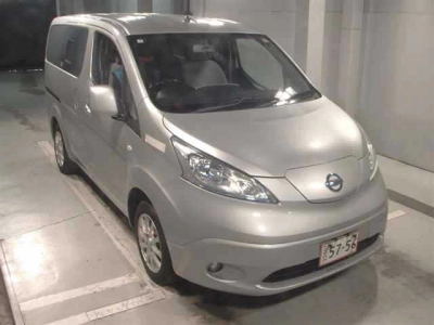 NISSAN E-NV200 WAGON