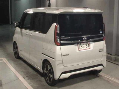 NISSAN ROOX