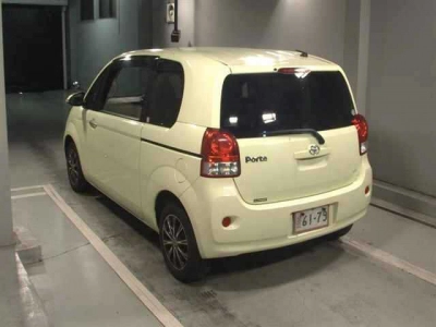 TOYOTA PORTE