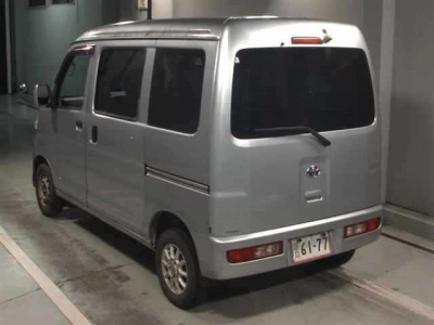 TOYOTA PIXIS VAN