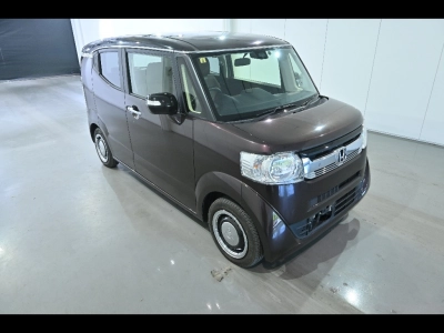 HONDA N-BOX SLASH
