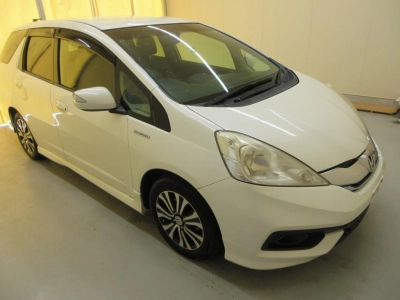 HONDA FIT SHUTTLE