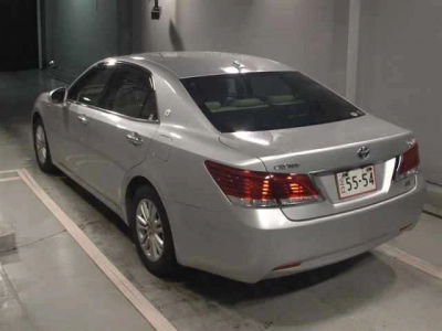 TOYOTA CROWN HYBRID