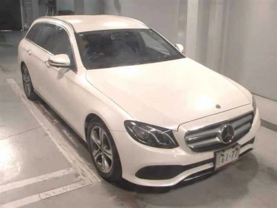 MERCEDES BENZ E CLASS