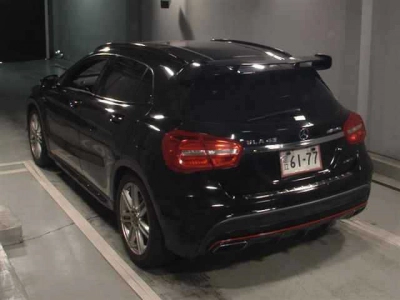 MERCEDES BENZ AMG GLA