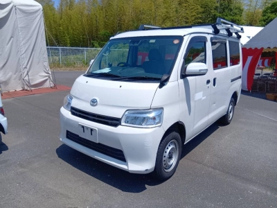 TOYOTA TOWN ACE VAN
