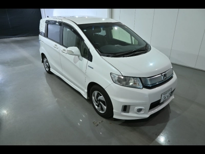HONDA FREED SPIKE
